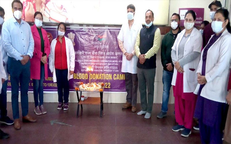 INTUC State President Bablu Pandit inaugurated the blood donation camp