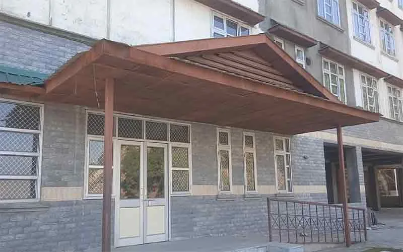 Sangrah-Hospital-building-i.jpg