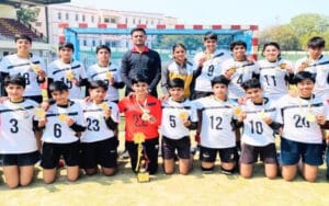 Sub junior women's team won silver medal in handball