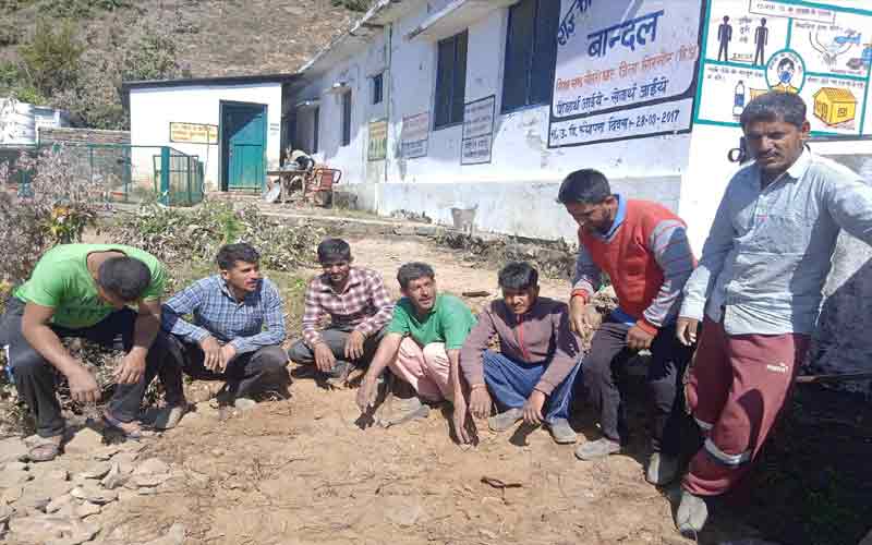 Villagers started Shramdan for Classroom of High School Bandal, raised donations from every house