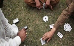 Police-caught-four-gamblers.jpg