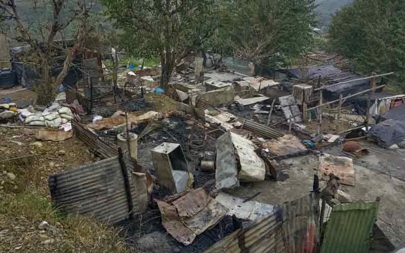 7-slums-burnt-to-ashes-due-.jpg