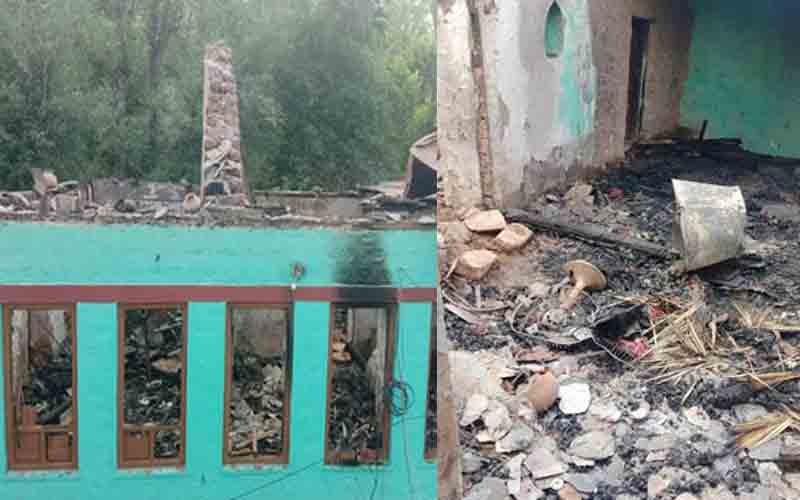 मकान में हुआ भीषण अग्निकांड, लाखों रुपए का नुक्सान