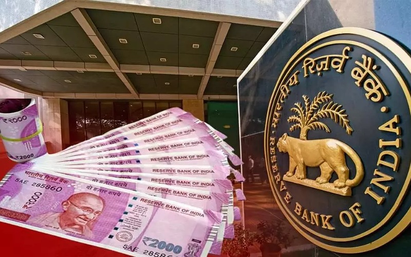 आरबीआई ने 2,000 रुपए के नोट बदलवाने की बढ़ाई तिथि, अब इस दिन तक करवा सकेंगे जमा…..