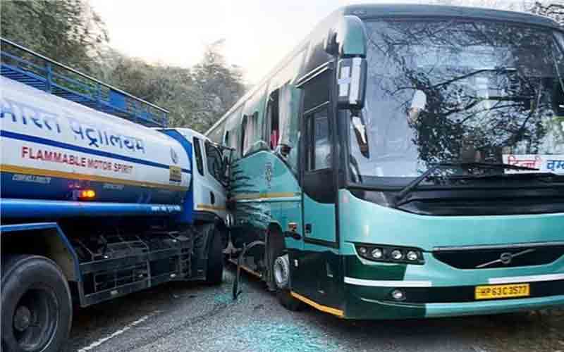 Collision-between-Volvo-bus.jpg