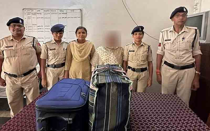 Woman arrested with 19 kg 780 grams ganja and illegal weapon