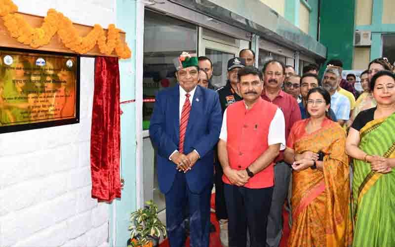 स्वास्थ्य मंत्री ने नौणी विश्वविद्यालय में “बिक्री केंद्र” का किया शुभारंभ