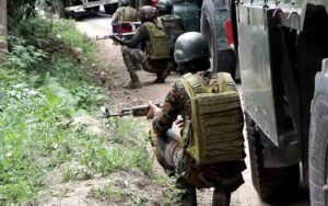 जम्मू कश्मीर में आतंकवादियों का सफाया : अखनूर मुठभेड़ में तीन आतंकी ढेर