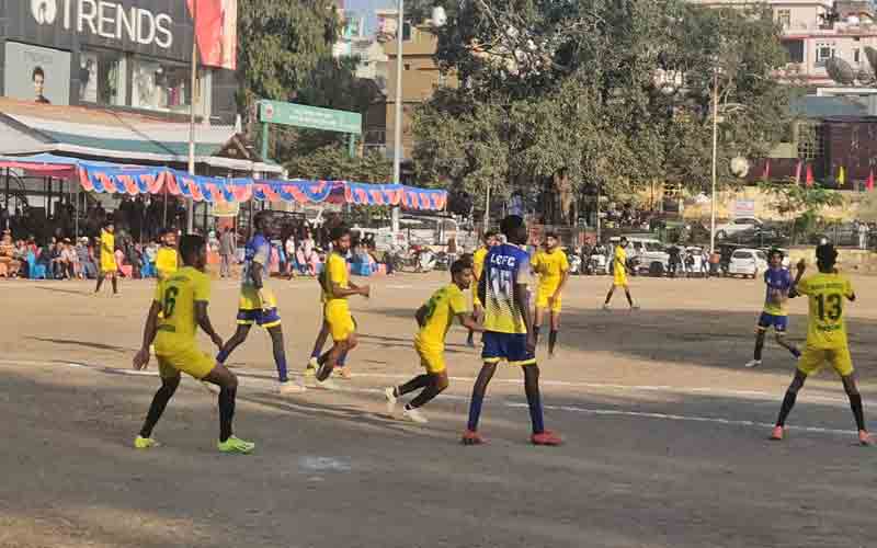 नाहन में फुटबॉल का रोमांच :यूनिवर्सिटी चंडीगढ़ ने 3-2 से हराया लुधियाना