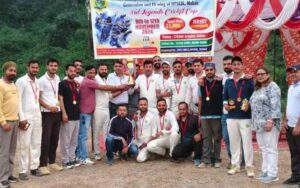 थर्ड क्रिकेट लीजेंड्स कप: इलेक्ट्रिकल डिवीजन नाहन की टीम ने जीता खिताब, पांवटा साहिब को 21 रनों से हराया