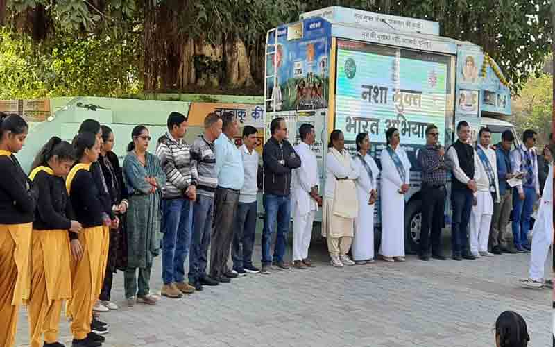 महाविद्यालय चौकीमन्यार में प्रजापति ब्रह्मकुमारी ईशवरीय संस्था सोहारी द्वारा नशा मुक्ति पर एक दिवसीय शिविर का आयोजन